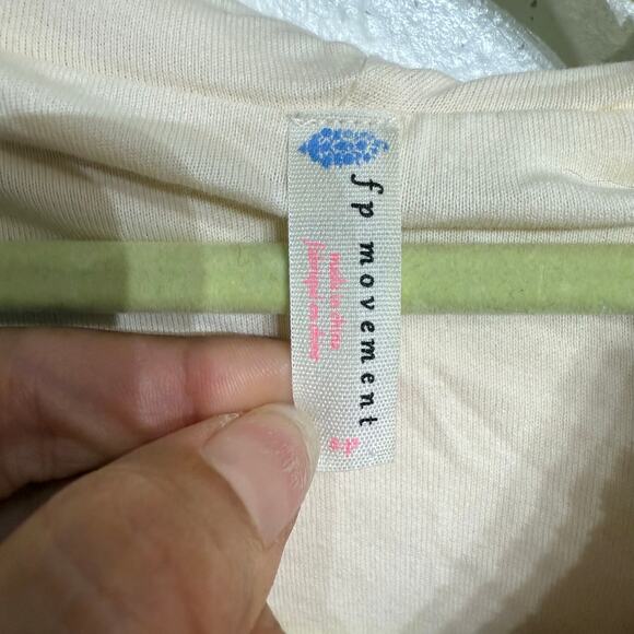 Free People Movement Beige Off the Record Faux Fur Hoodie Sz S - Picture 6 of 13